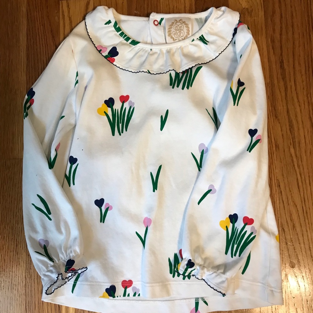 Vguc The Beaufort Bonnet Company “love blooms” Peter Pan collar top.